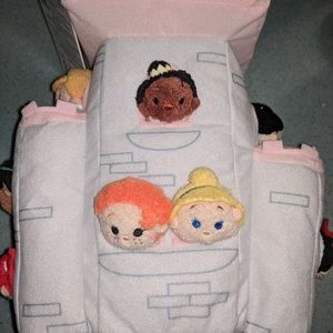 **sold on FB ***Disney Tsum 11 princesses +castle